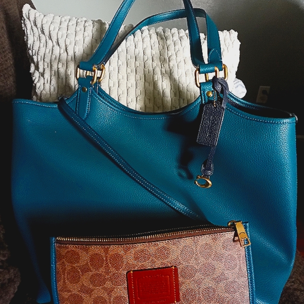 Blue nearly new coach purse